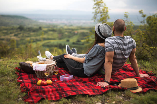 3 Best Romantic Picnic Ideas For Couples